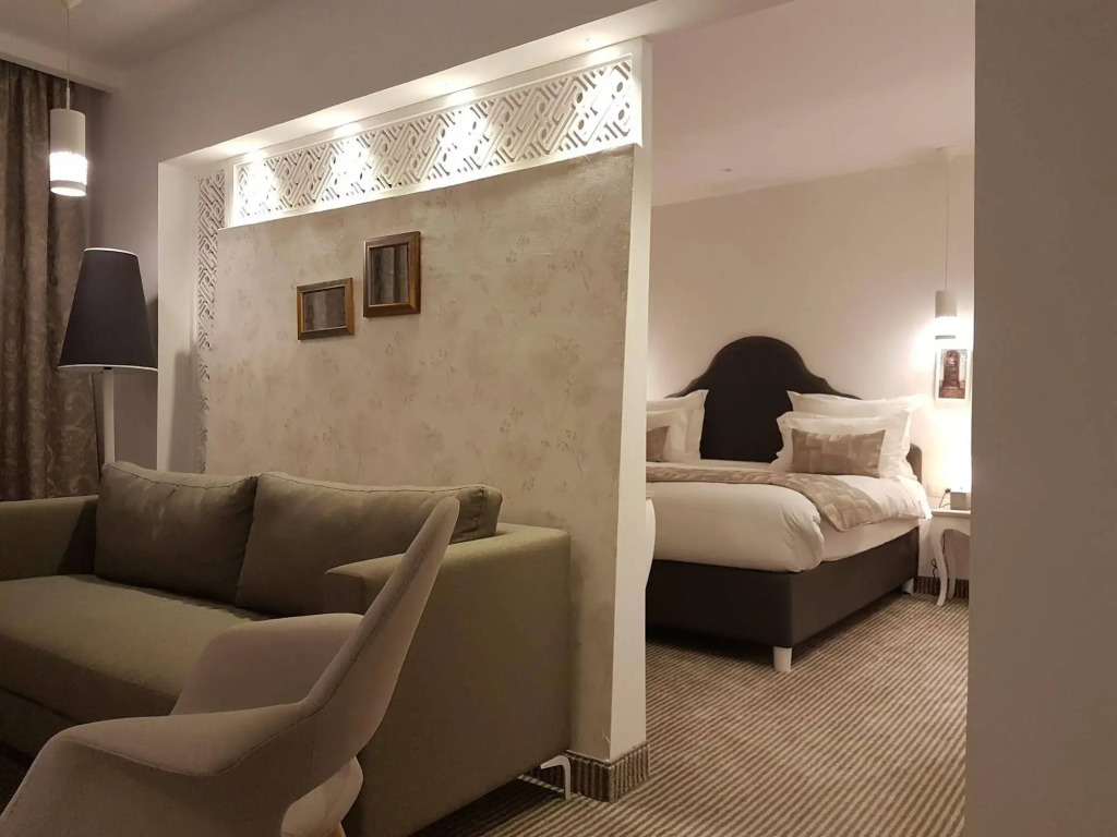 Hotel Lac Leman, LES BERGES DU LAC