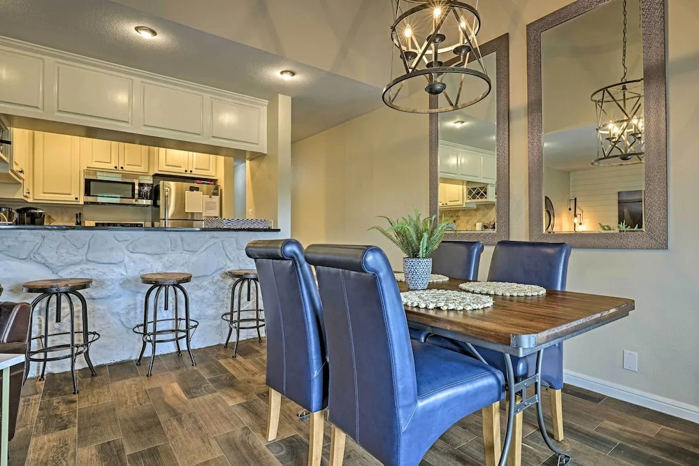 Modern Townhome w/ Patio, Next Door to Resort