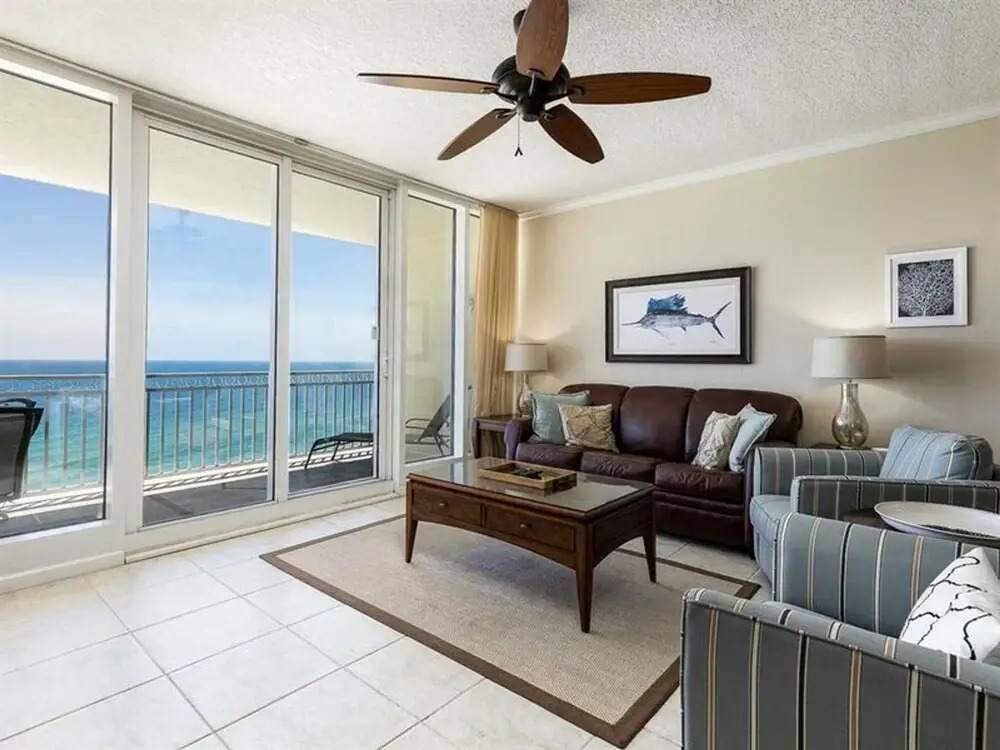 The Colonnades 302