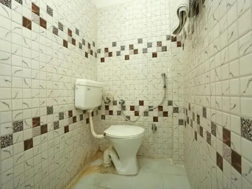 OYO 17329 R K Hotel
