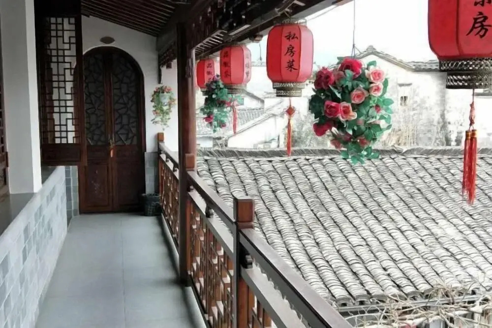 Huangshan Hongcun Yihu Lvyuan Inn
