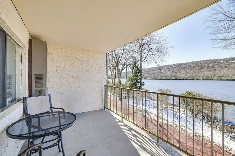 Big Boulder Water Views! Condo in Lake Harmony