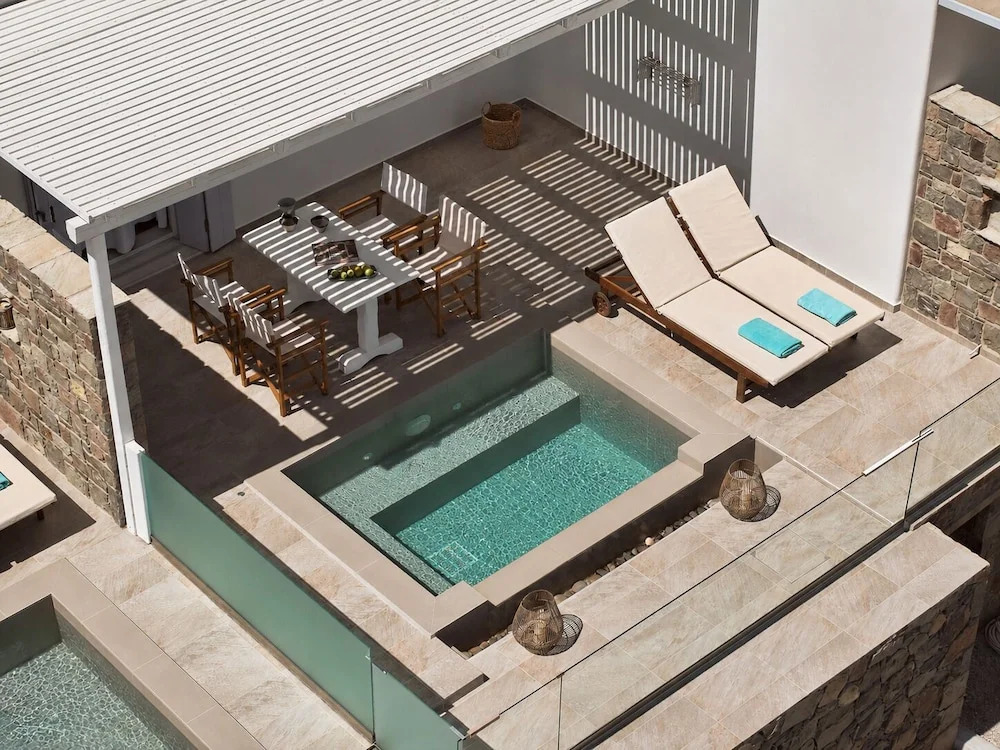 Milesian Suites