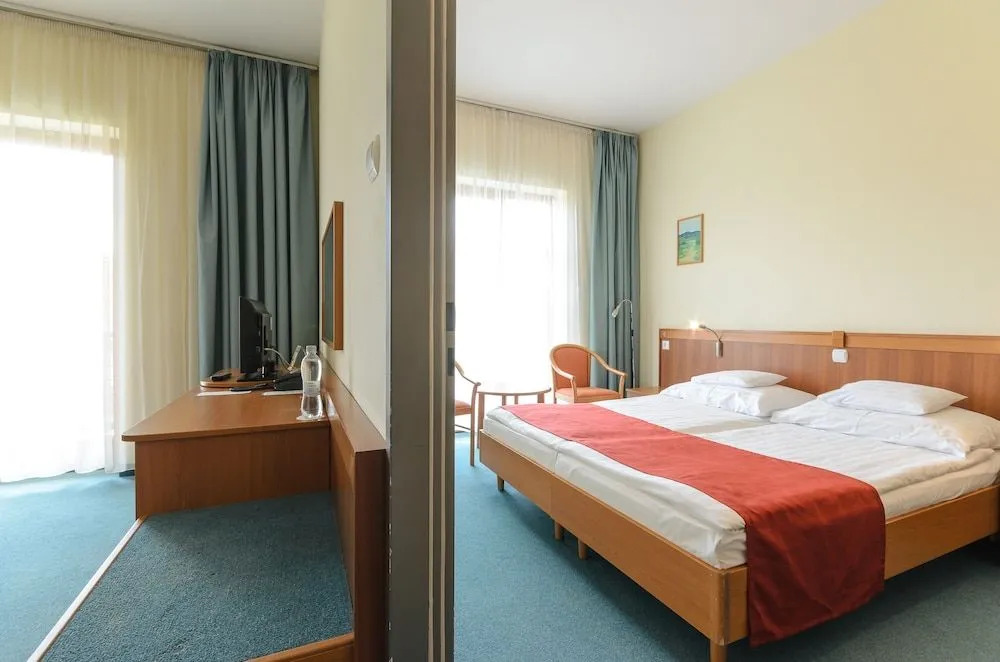 Hunguest Hotel Aqua Sol