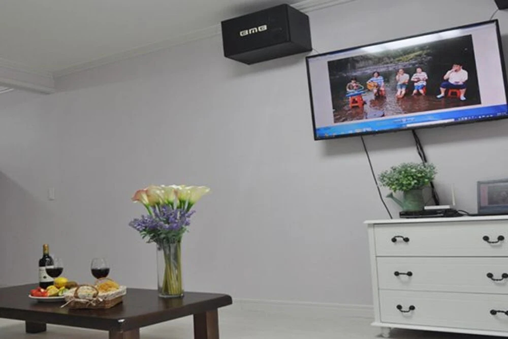 Baenaegol Audio Jeongwon Pension