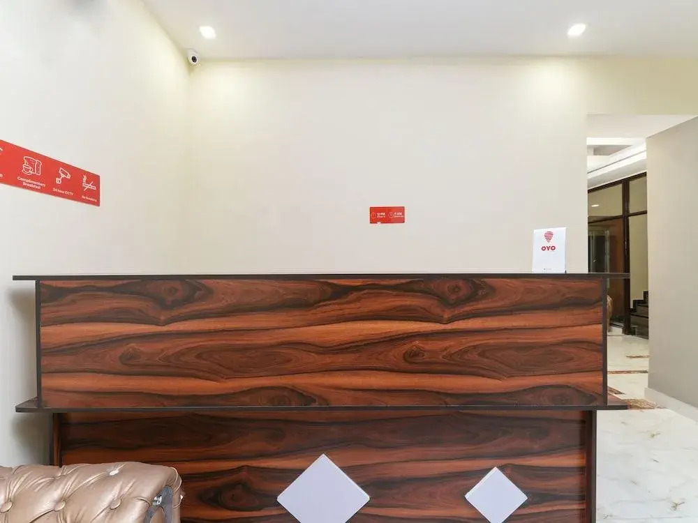 OYO 15834 Shubhangni Residency