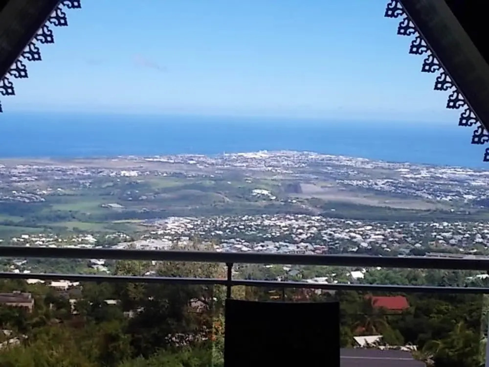 Apartment with 2 Bedrooms in Saint-Paul, with Wonderful Sea View, Furnished Terrace And Wifi - 12 Km From the Beach