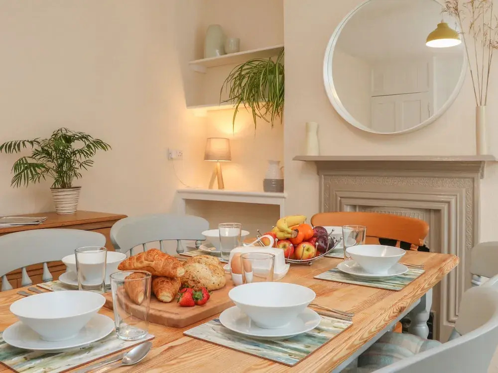 3 Lowerbourne Terrace
