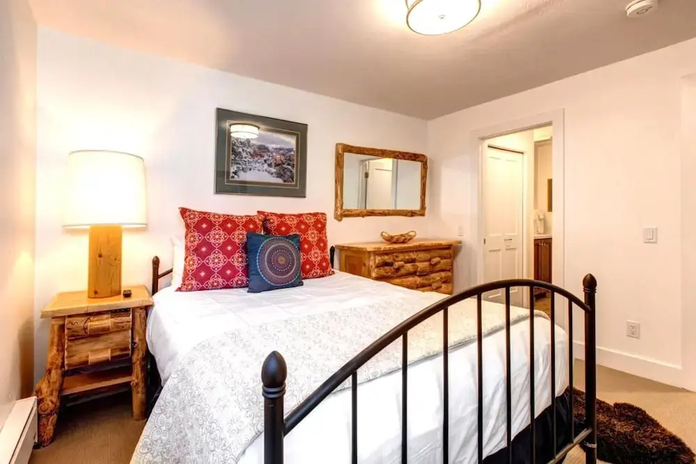 Red Pine 4 Bedrooms RPT-14T by KBM