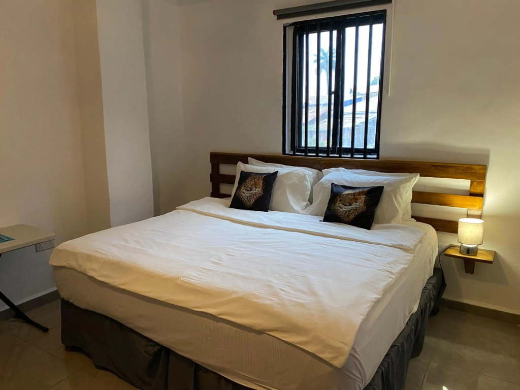 Belvoir Estate & Luxury Furnished 1Beds Basement Ground Floor Split Levels & 2Beds Upper Level Serviced Apart-Hotel & Residence
