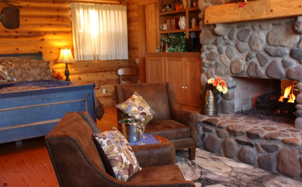 Adobe Village Inn