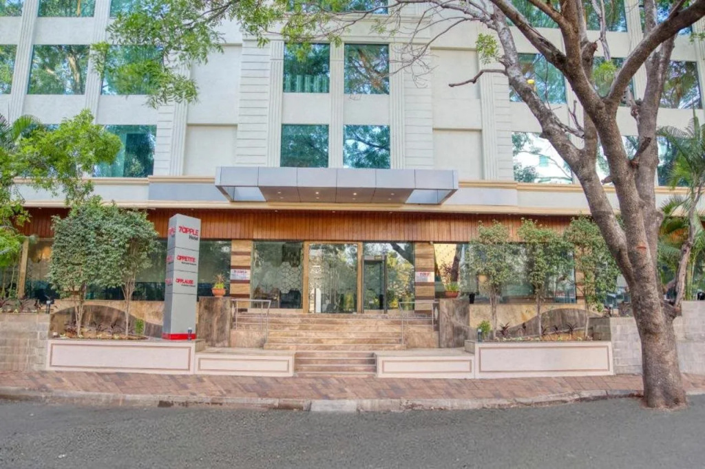 7 Apple Hotel - Viman Nagar Pune