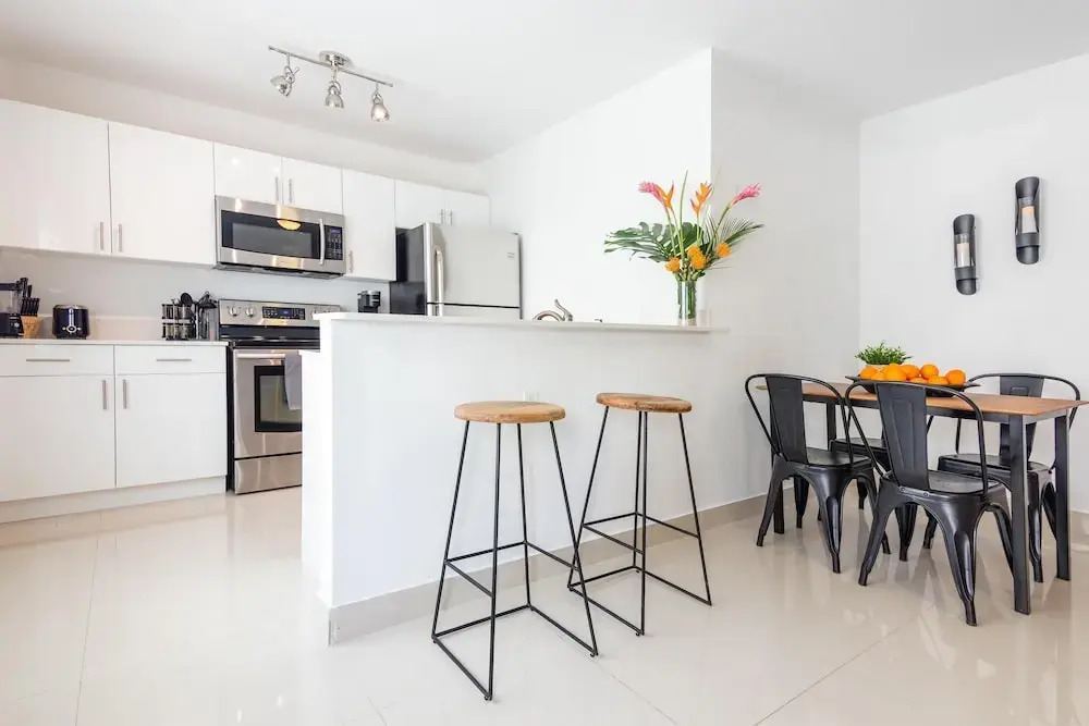 JURNY Miami Beach Apartments