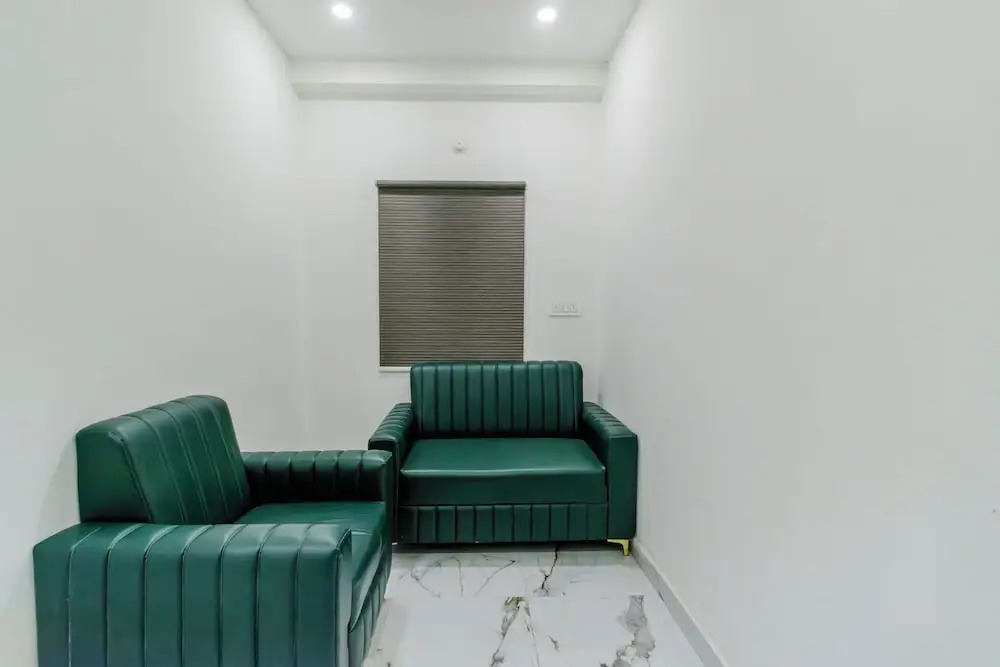 Hotel Ecstasy