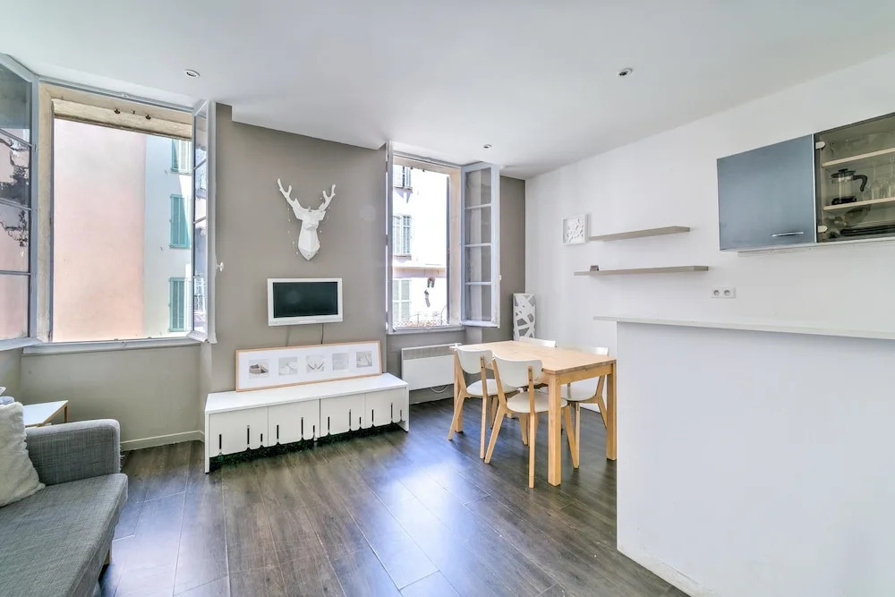 L'étudiant Apartment 1