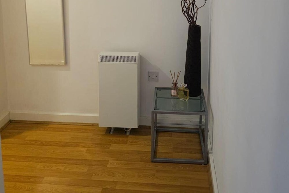 Apartment - Free Parking & Near Hospital
