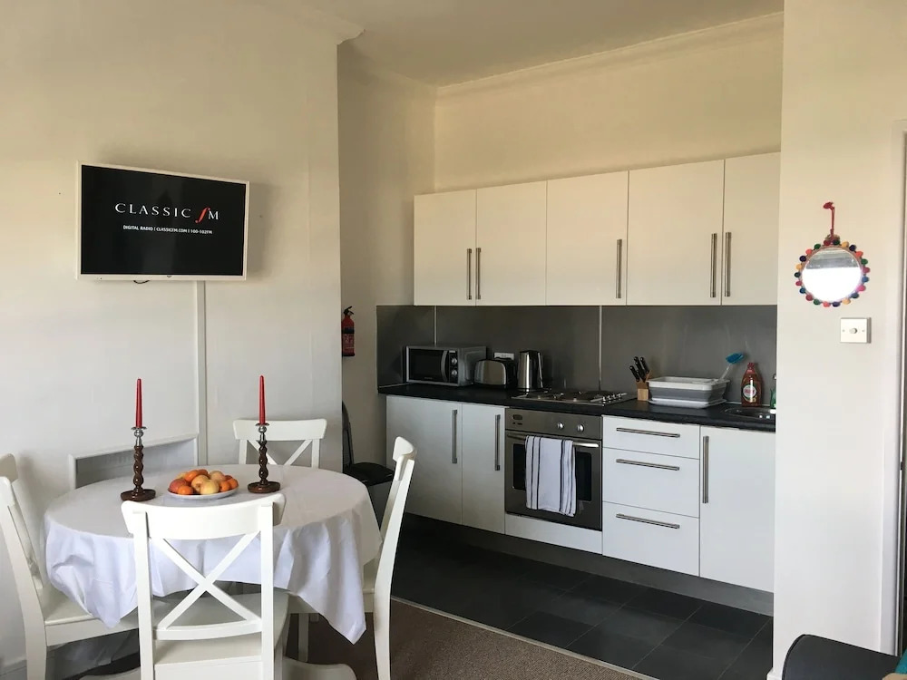 Moray Beachside Apartments
