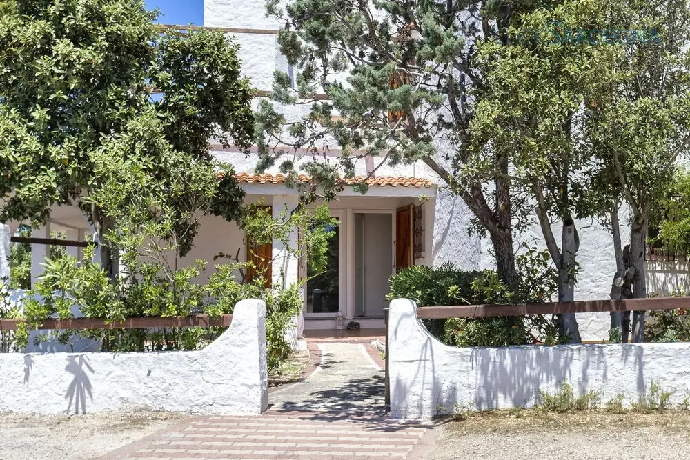 Sea View Villa for 11 People With Enclosed Park Near the Beach