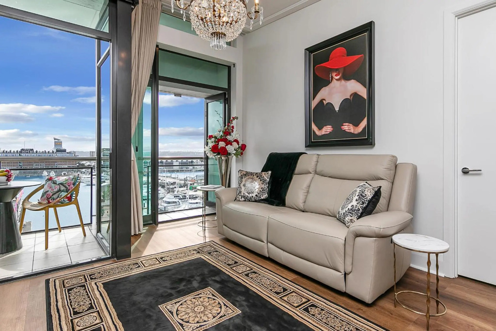 Penthouse Premier