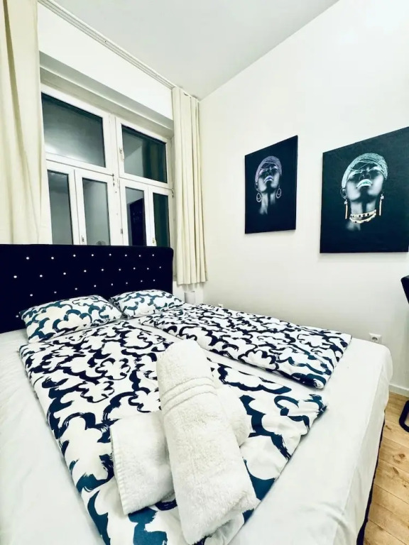 5BR Apartment Near Kaufpark Alterlaa