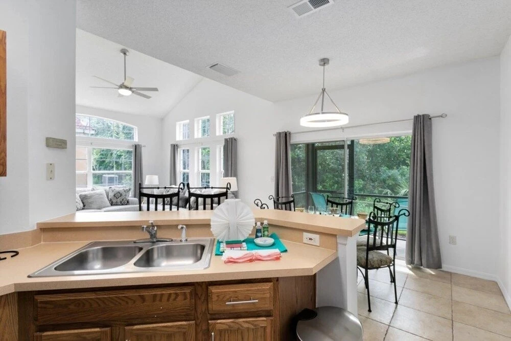 Beautiful 4 Bedroom Townhome Conservation View 4 Townhouse by Redawning