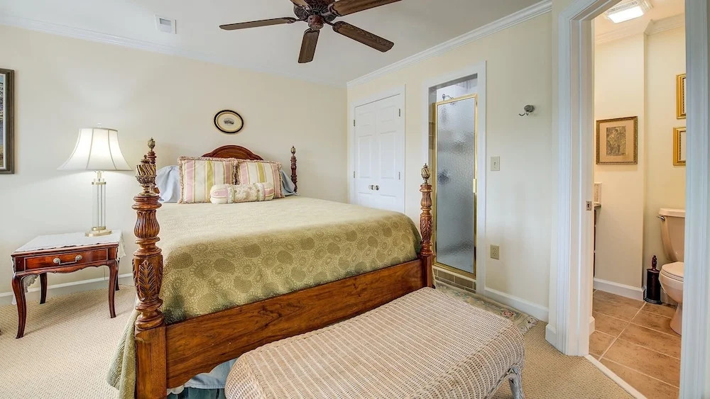 Relax And Enjoy This Idyllic Mull Cottage - Just Steps To The Beach! 6 Bedroom Home by Peace Vacations