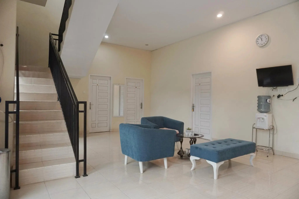 OYO 1394 Rumaisa Homestay Syariah