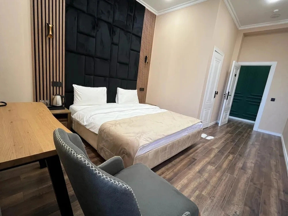 Urban Majesty Hotel