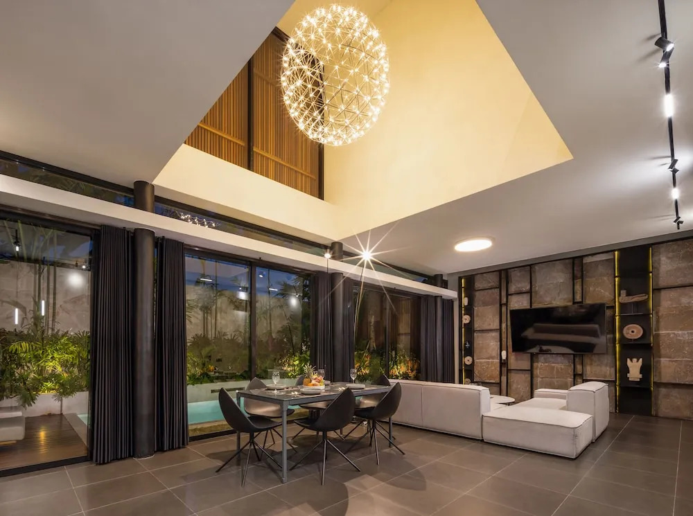 Alex Villas Complex N1