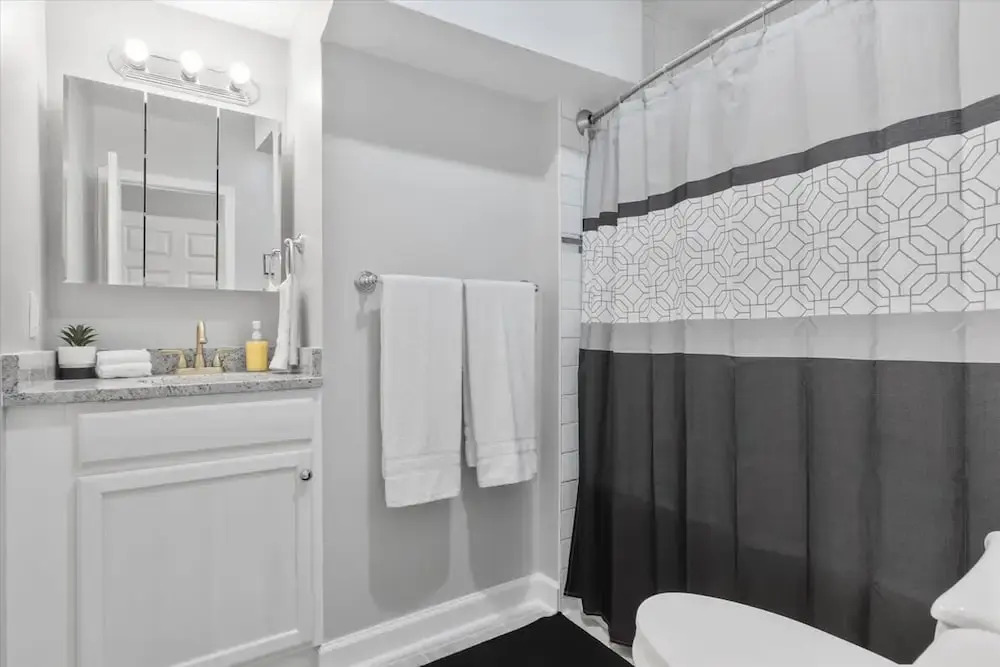 Charm City Homestay in Washington Village