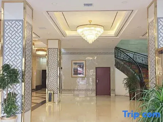 Yilong Hotel