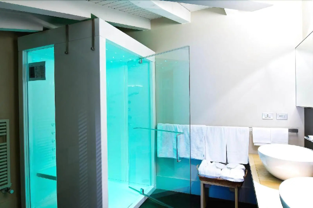 Active Hotel