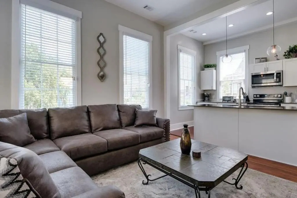 111 Waldburg street Beautifully Renovated Historic 5 bedroom 5 bath