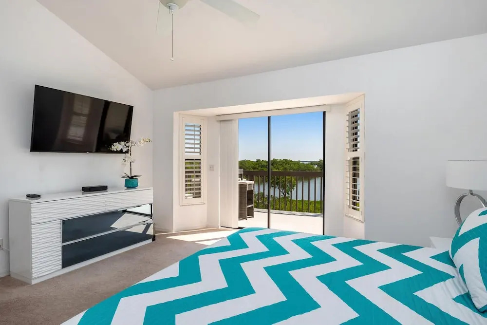 Blue Lagoon Estate