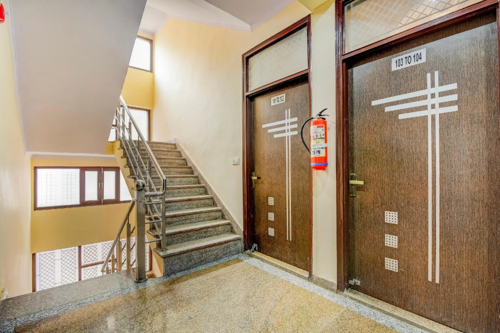 Singh Guest House by OYO