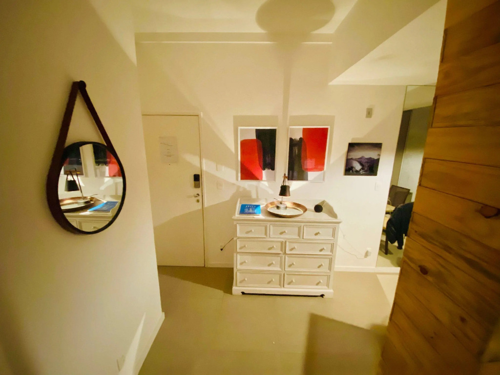 Apartamento 2 Quartos 200m Da Praia E Ao Lado Dos Shoppings Leblon Wifi 500m