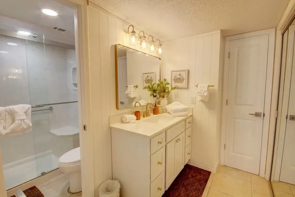 339 El Matador 2 Bedroom Condo