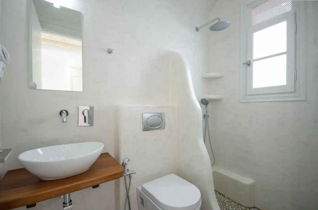 Ostria Hotel