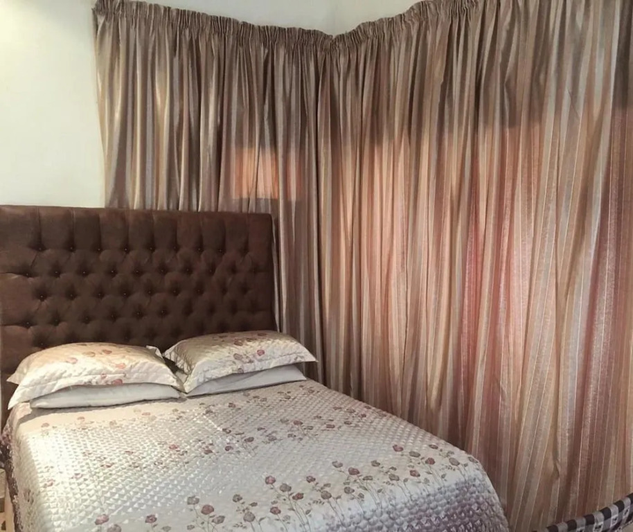 siyabonga guest house