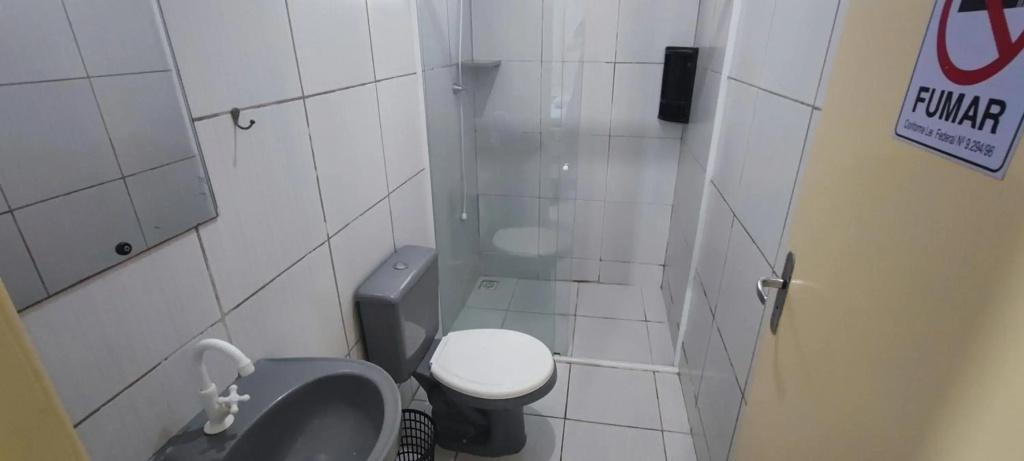 Estúdios Individual na Meia Praia ar, wifi, vaga, cozinha, tv smart - 10 x no cartão sem juros