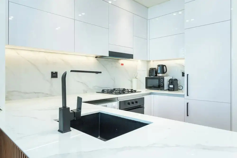 PVH - City View 1BR - Binghatti House