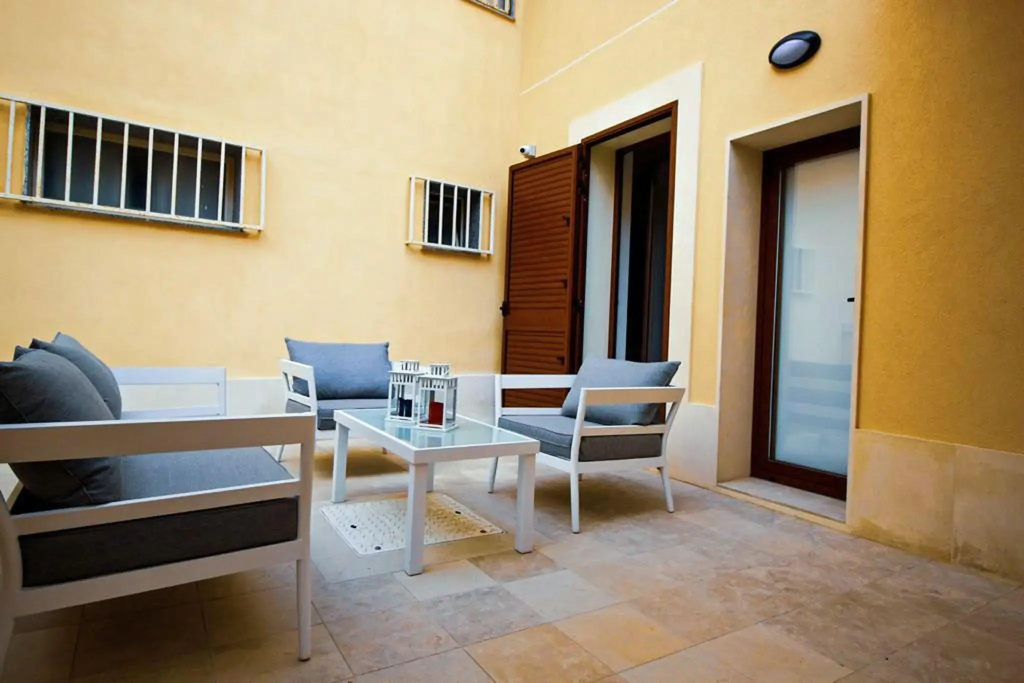 Hotel Porta Reale