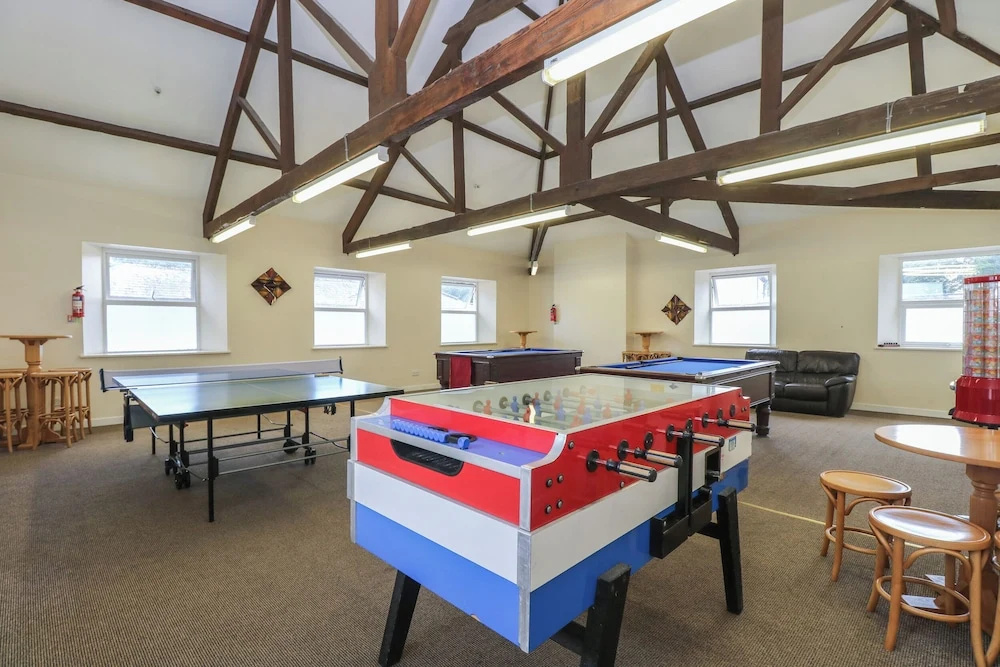 Valley Lodge 52