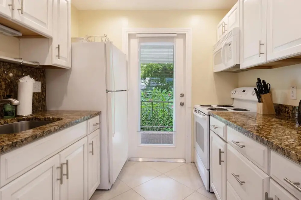 Olde Naples Condo #811