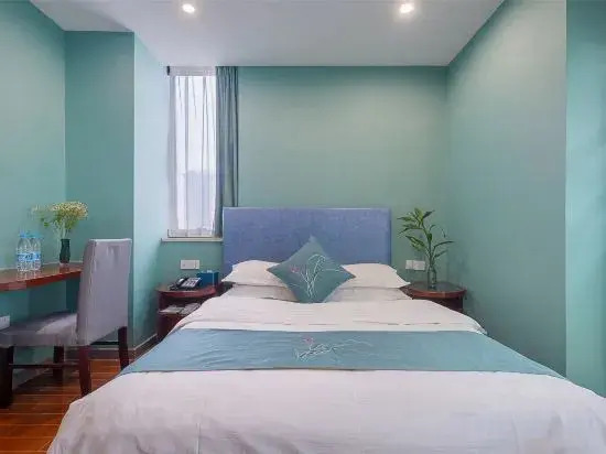 Muse cinema Hotel(Baolong square store of Shaoxing Paojiang agricultural and Commercial College)