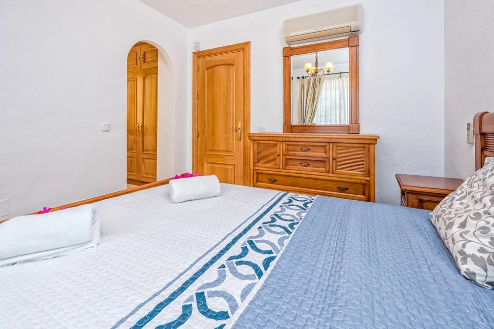 Rincón del Golf - Luxury 3BR Townhouse With Roof Solarium, Terrace, 10 min Walk to the Beach, Wifi