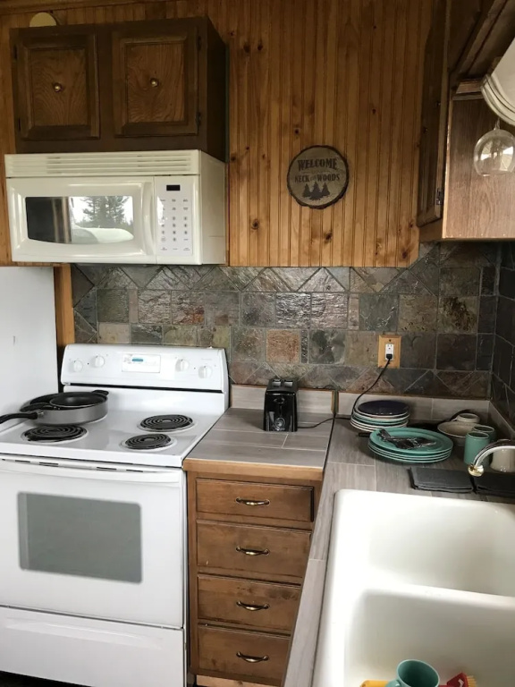 Raven House Alaska