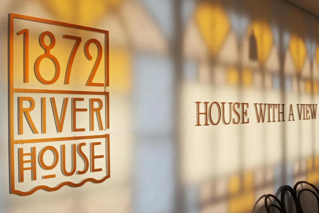 1872 River House by Olivia