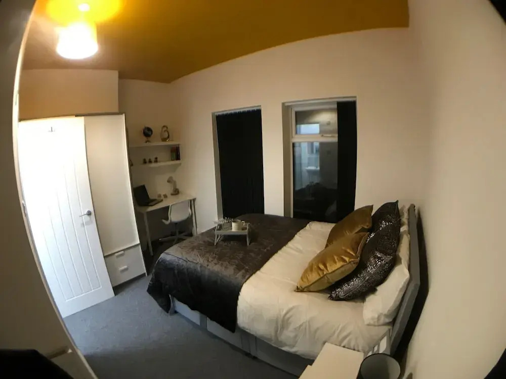 Townhouse @ 87 Walthall Street Crewe