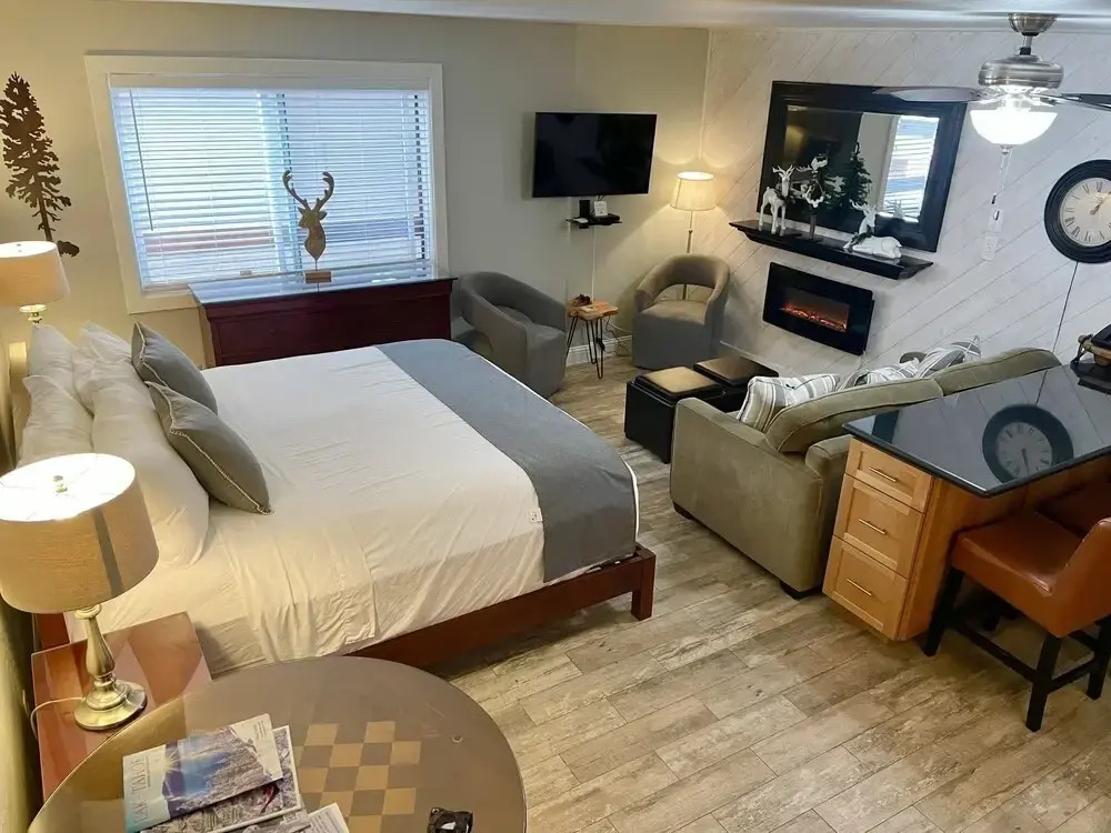 125 Bldg B Condo